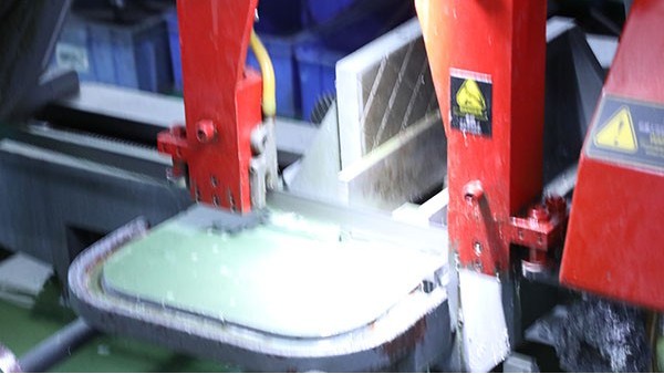 點膠機多少錢一臺