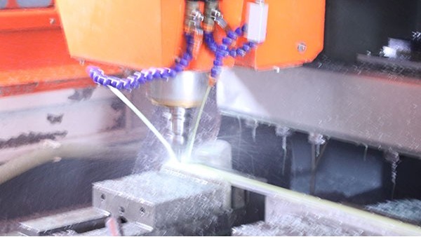 深圳全自動點膠機