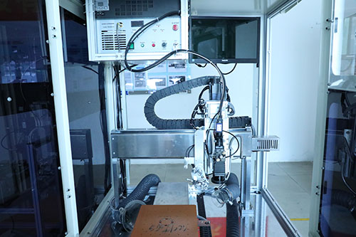 蘇州自動點(diǎn)膠機(jī)廠家